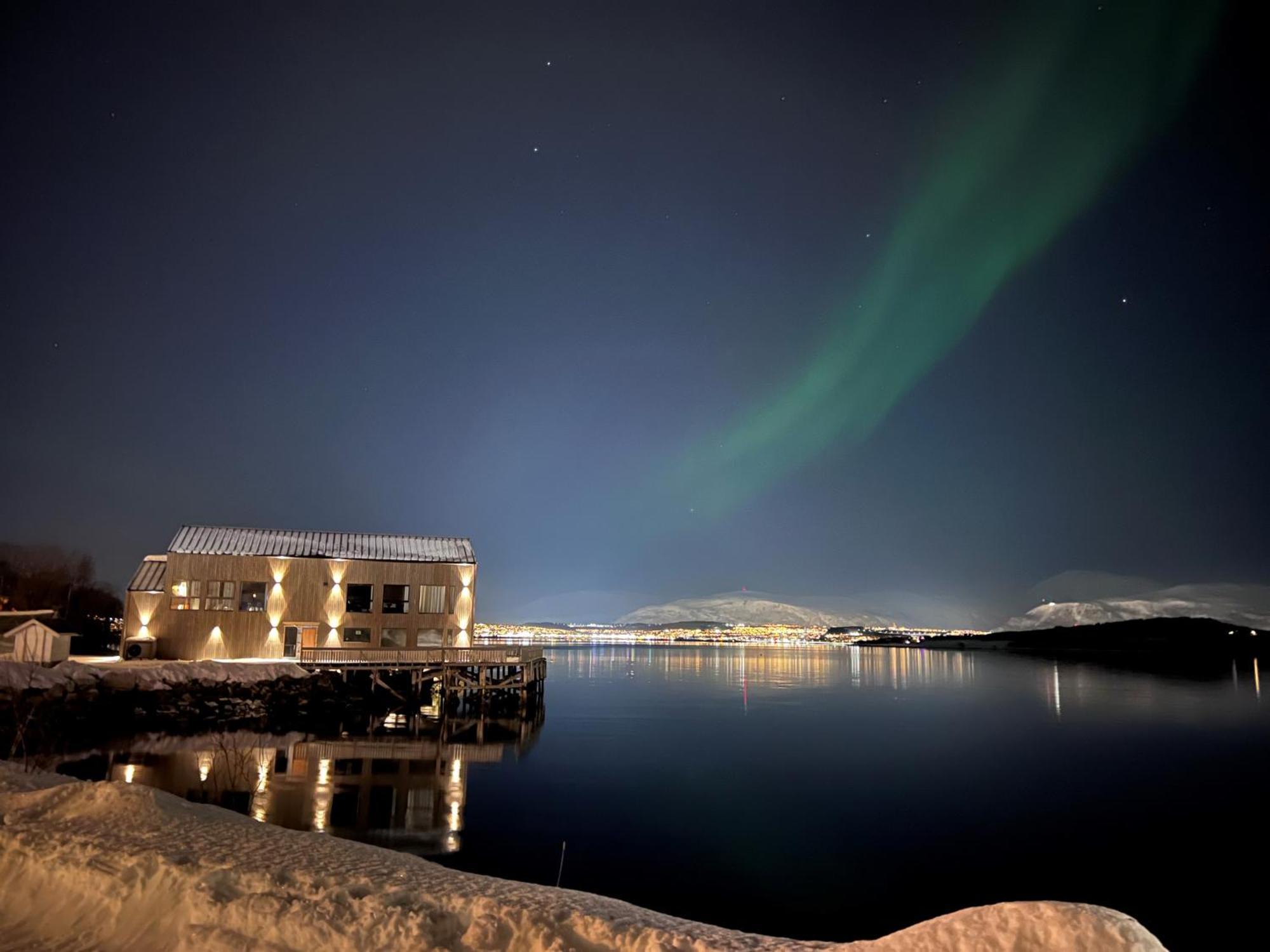 Steam Pier Apartment Kvaloya Exterior photo
