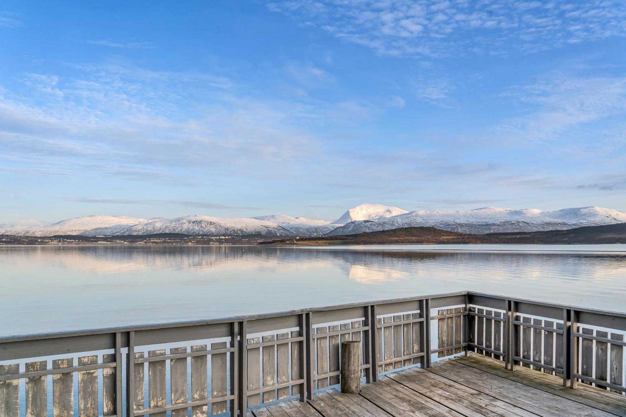 Steam Pier Apartment Kvaloya Exterior photo