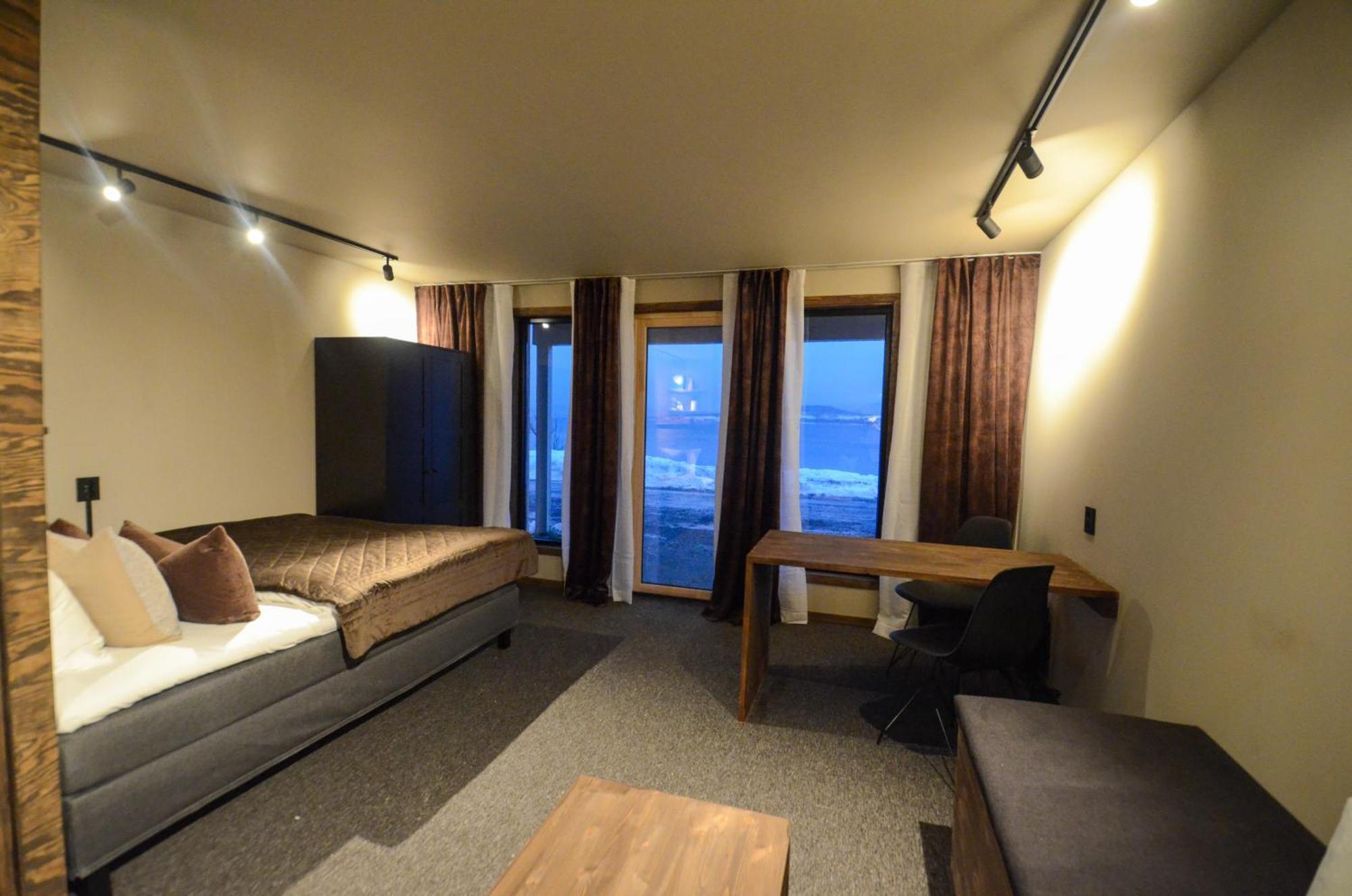 Steam Pier Apartment Kvaloya Room photo